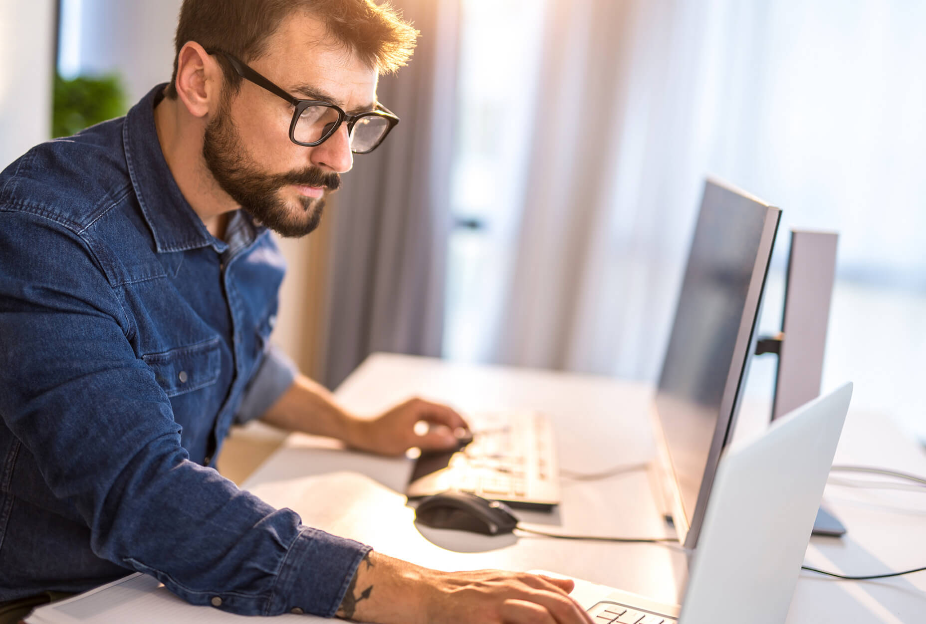 How to handle URL redirects with headless CMS